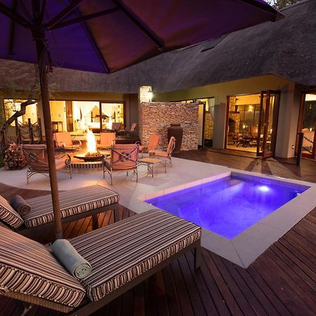 Shumbalala Game Lodge Rezervația naturală și safari Thornybush Exterior foto