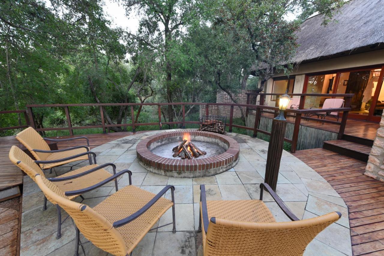 Shumbalala Game Lodge Rezervația naturală și safari Thornybush Exterior foto