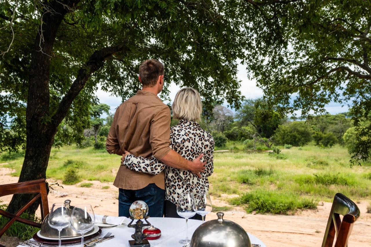 Shumbalala Game Lodge Rezervația naturală și safari Thornybush Exterior foto