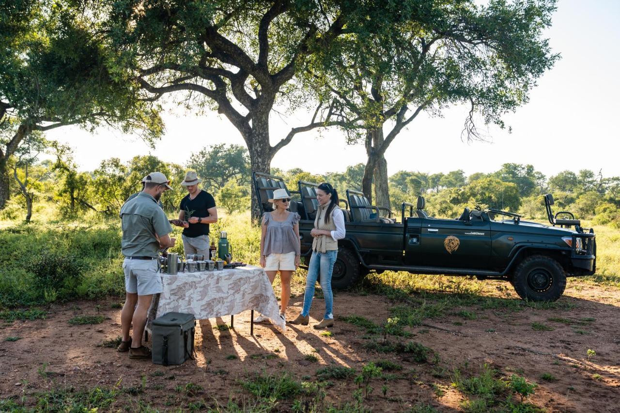 Shumbalala Game Lodge Rezervația naturală și safari Thornybush Exterior foto