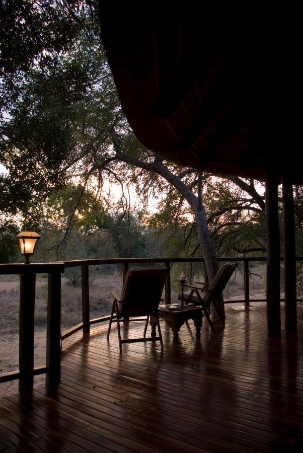 Shumbalala Game Lodge Rezervația naturală și safari Thornybush Exterior foto