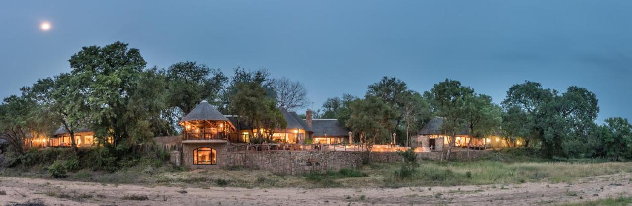 Shumbalala Game Lodge Rezervația naturală și safari Thornybush Exterior foto